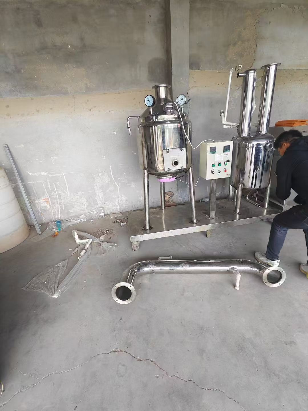 轉(zhuǎn)讓二手蜂膠提取機(jī) 一臺容積85L實驗型蜂膠提取機(jī)