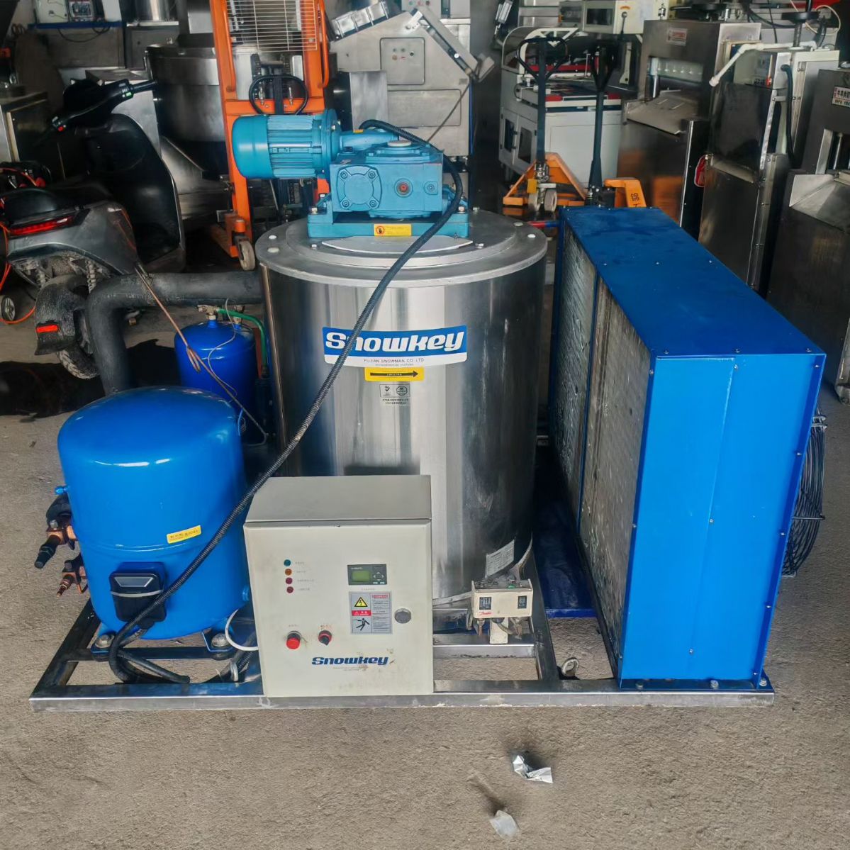 转让二手片冰机 一台处理量2.5吨福建雪人产卧式片冰机