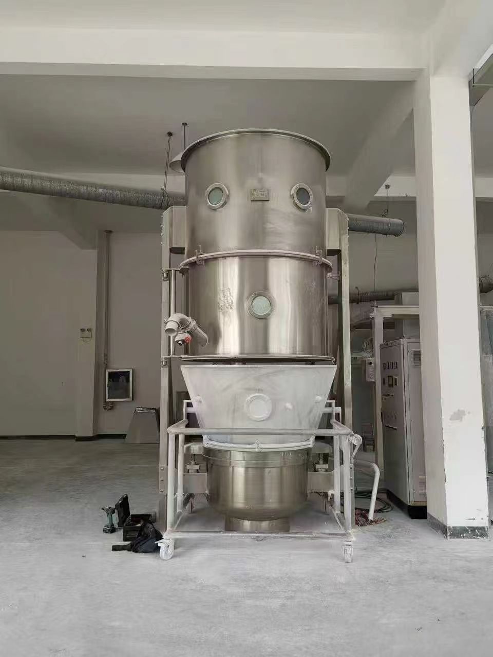 轉(zhuǎn)讓二手沸騰干燥機(jī) 一臺(tái)FG-300型高效沸騰干燥機(jī)