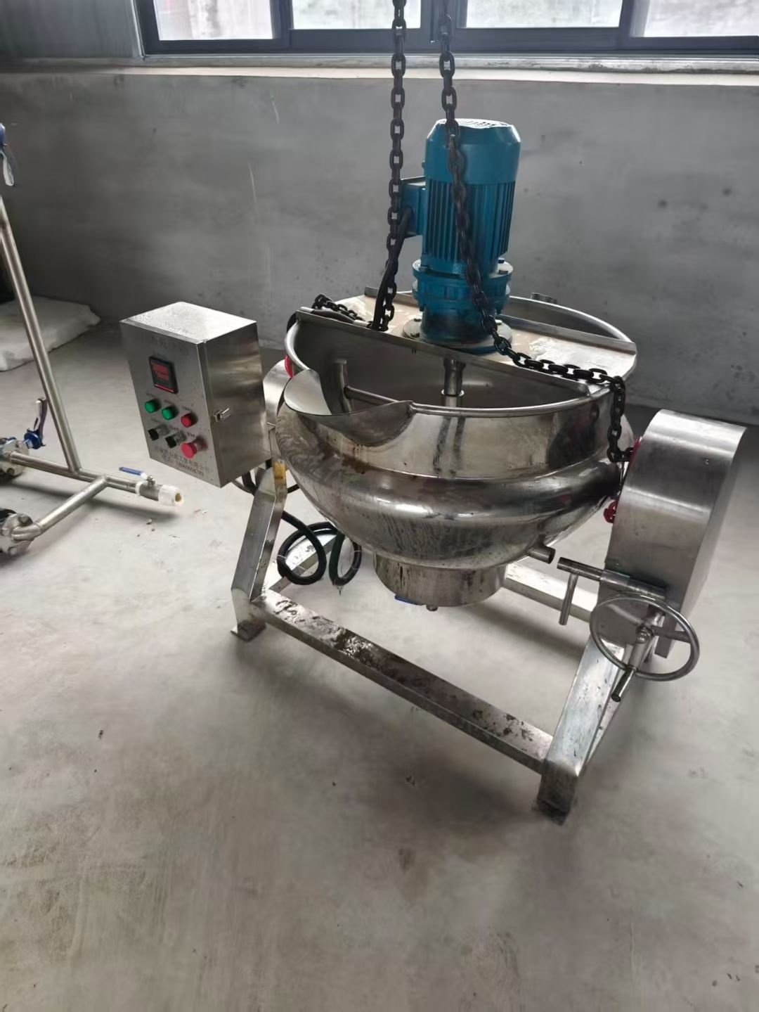 转让二手电加热夹层锅 一台容积100升可倾斜电加热夹层锅