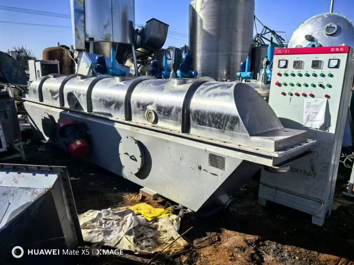 轉(zhuǎn)讓二手流化床干燥機 一套0.6米X6米電加熱震動式流化床干燥機