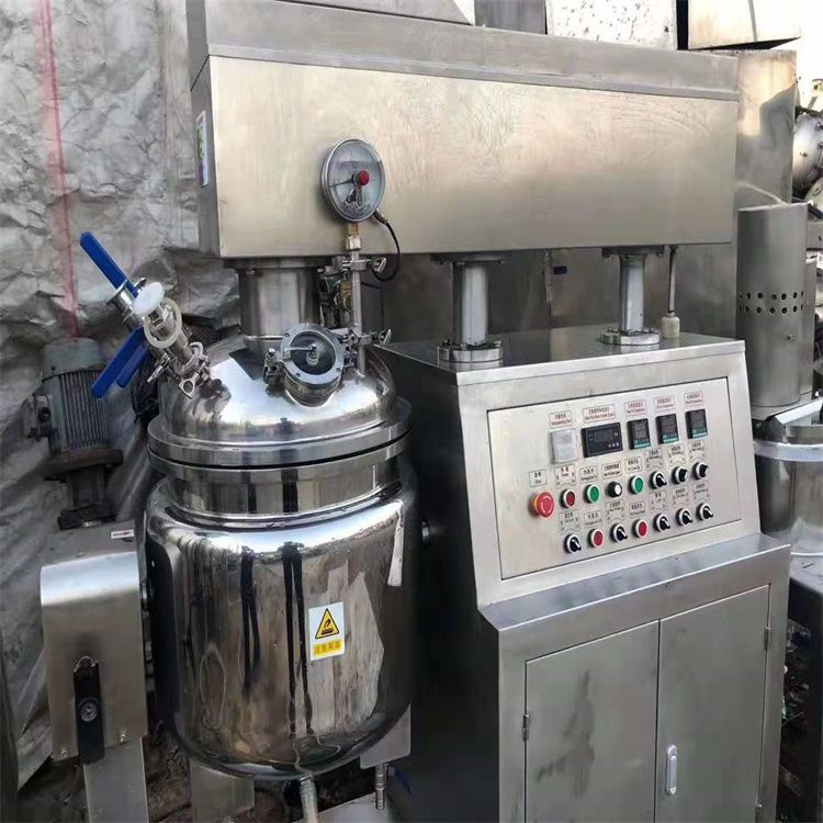 轉(zhuǎn)讓二手不銹鋼真空均質(zhì)乳化機(jī)可加熱水鍋油鍋全