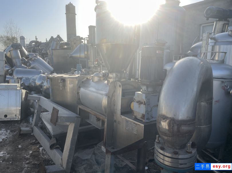 100L的不銹鋼螺帶混合機