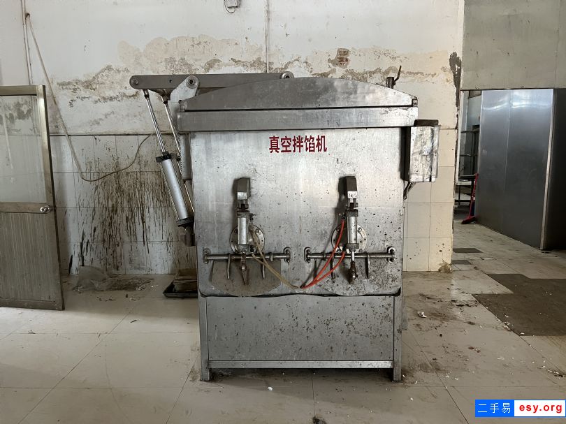 低價轉(zhuǎn)讓1200真空拌餡機，諸城產(chǎn)