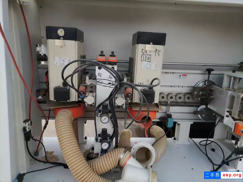 出售八成新二手木工機械設(shè)備豪德帶開槽全自動封邊機木工全自動封邊機