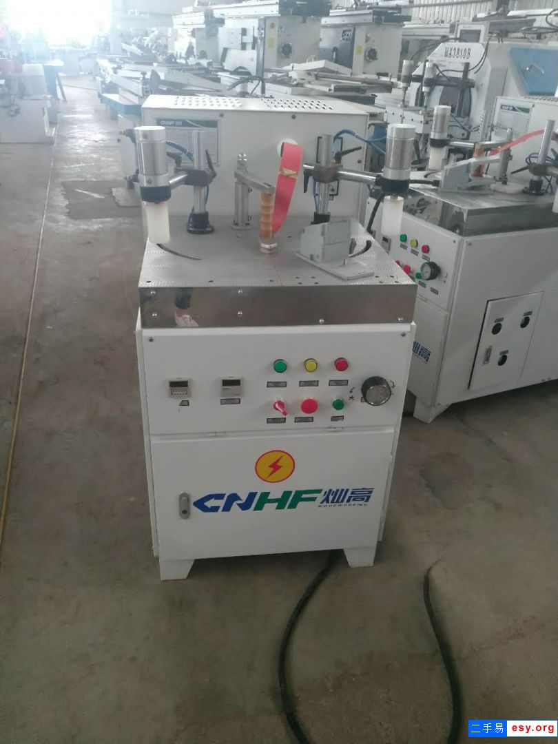 出售八成新二手木工機械設(shè)備燦高高頻釘角機木工釘角機