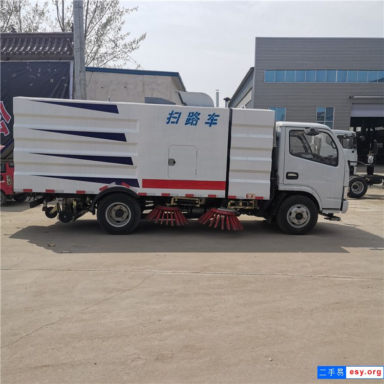 東風(fēng)掃路車 廠區(qū)吸塵清掃車 國(guó)三掃路車