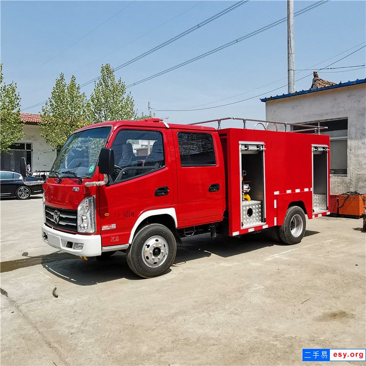 5噸消防車 廠區(qū)水罐消防車 多功能灑水消防車