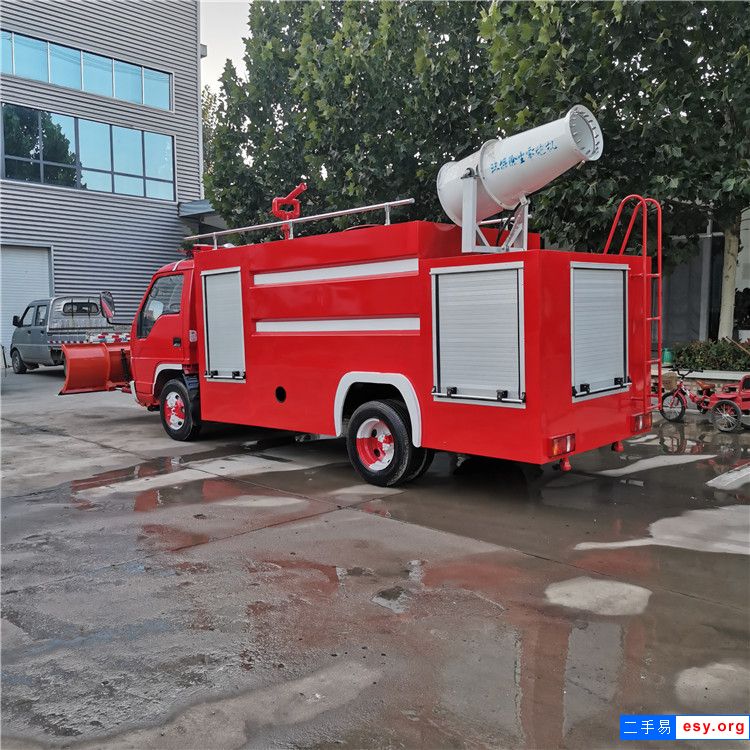 城鎮(zhèn)灑水消防車 5噸消防車 水罐消防車