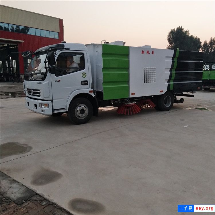 帶手續(xù)二手掃路車(chē) 洗掃車(chē) 吸塵車(chē)