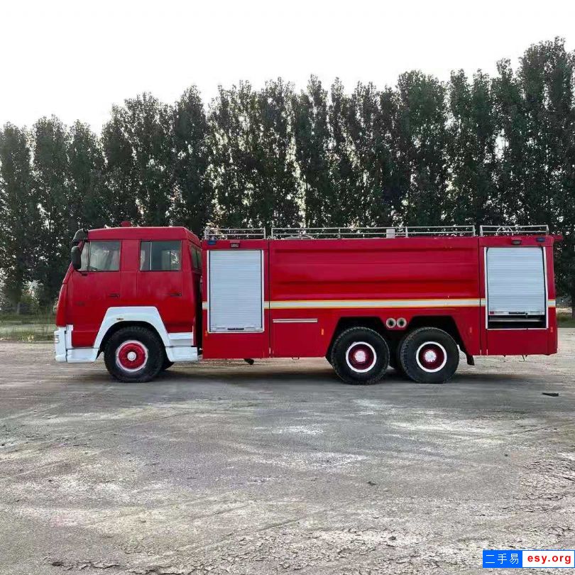 大型8噸水罐消防車 二手消防車