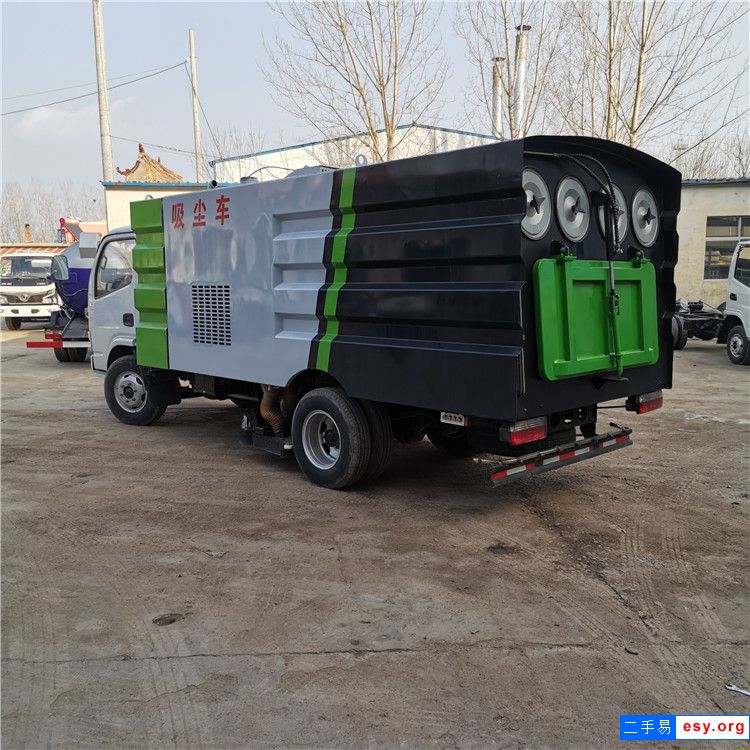 轉(zhuǎn)讓二手掃路車 廠區(qū)吸塵車