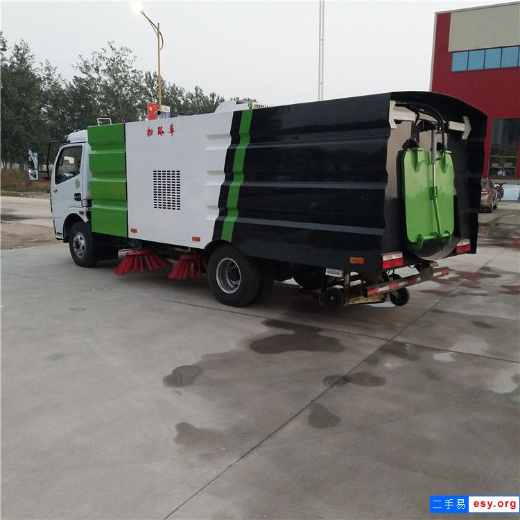 帶手續(xù)二手掃路車(chē) 洗掃車(chē) 吸塵車(chē)