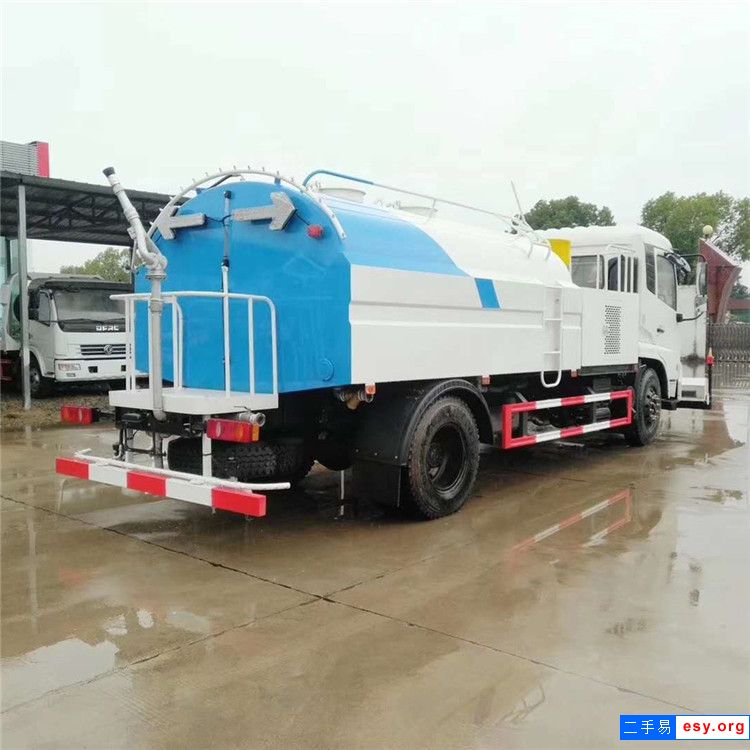 5噸二手灑水車 綠化降塵車 多功能環(huán)衛(wèi)灑水車