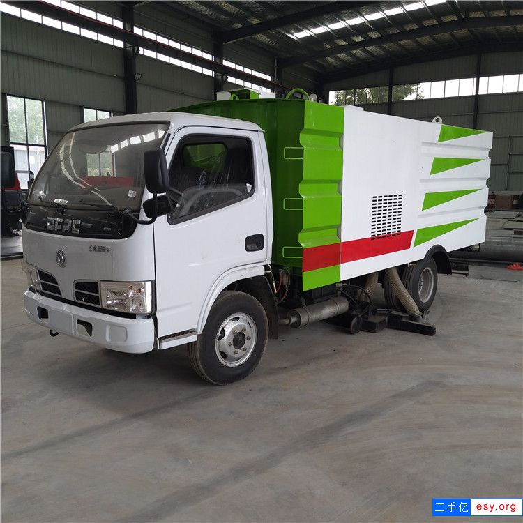 轉(zhuǎn)讓二手掃路車 廠區(qū)清掃車