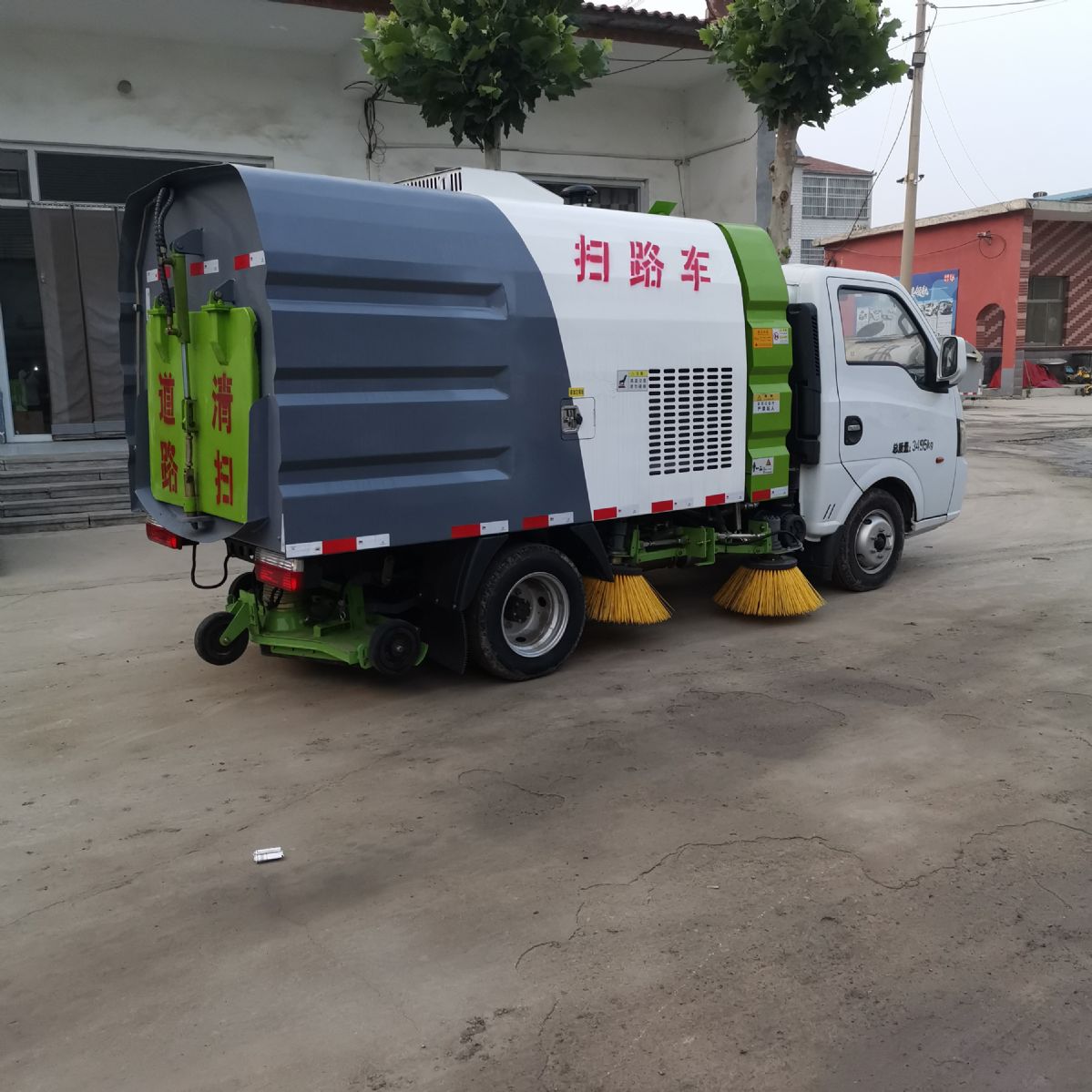 東風掃路車 12噸掃路車