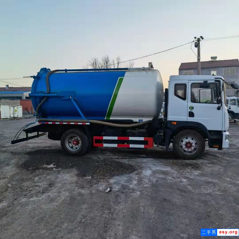 轉(zhuǎn)讓帶手續(xù)國五二手清洗吸污車 污水清理車