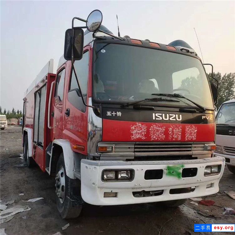 現(xiàn)車轉(zhuǎn)讓東風(fēng)二手消防車 水罐消防車