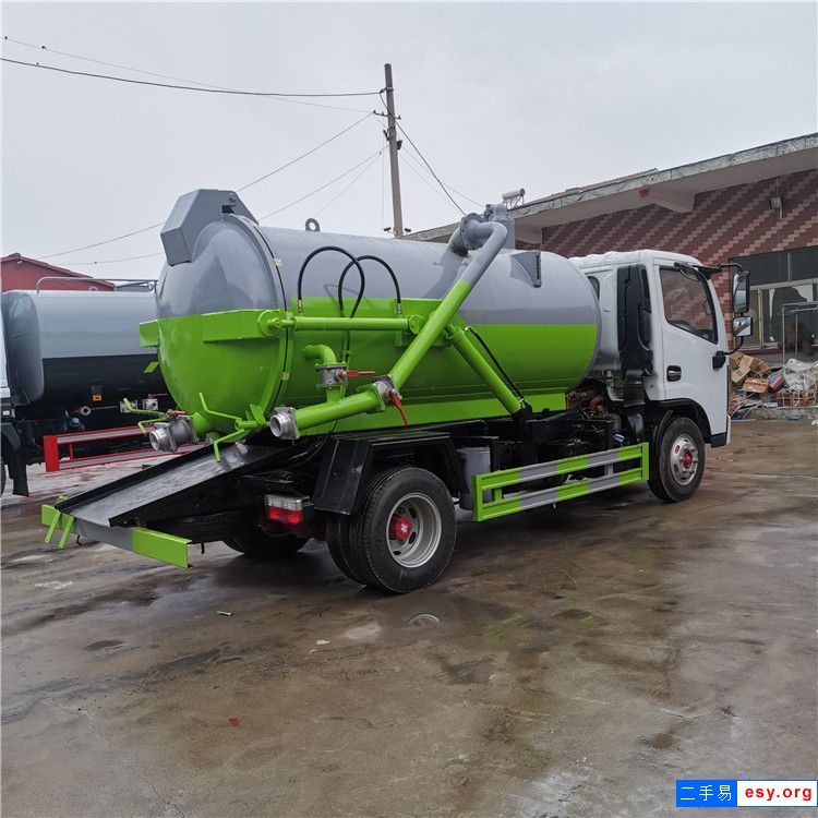 現(xiàn)車出售二手吸污車 真空吸污車