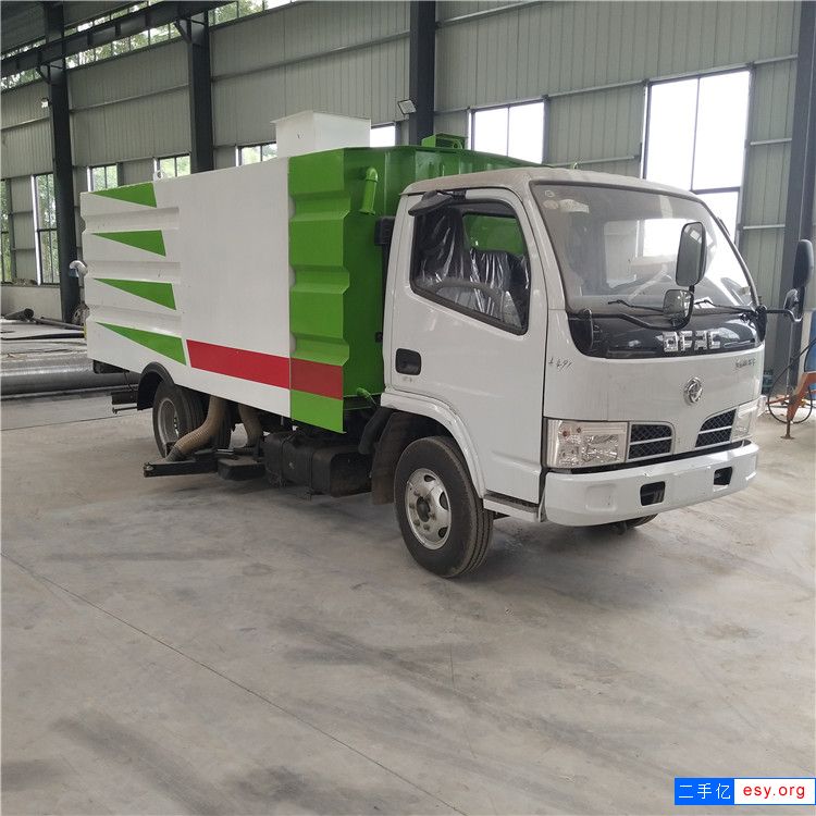 轉(zhuǎn)讓二手掃路車 廠區(qū)清掃車
