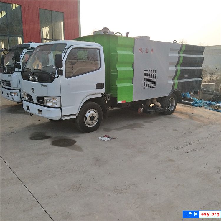 帶手續(xù)東風(fēng)二手掃路車 吸塵車
