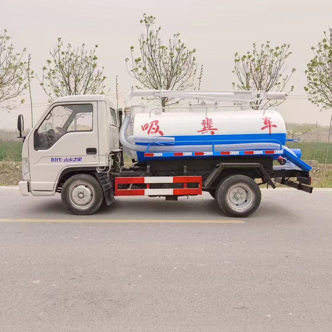 現(xiàn)車(chē)出售7成新帶手續(xù)二手12噸黃牌灑水車(chē)