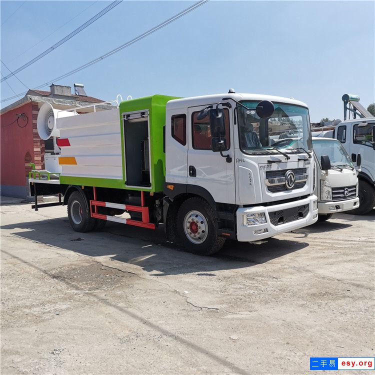 3噸二手灑水車(chē) 小型綠化噴灑車(chē)