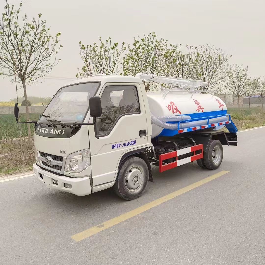現(xiàn)車(chē)出售7成新帶手續(xù)二手12噸黃牌灑水車(chē)