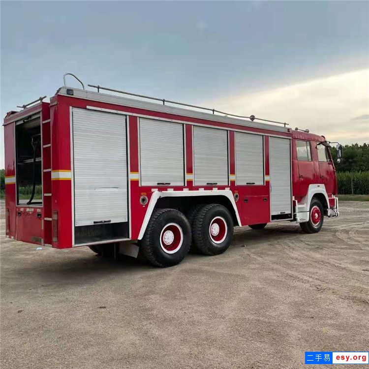 20噸二手消防車 大型救援車 正規(guī)滅火車