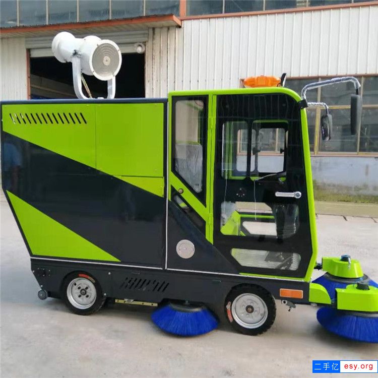 轉(zhuǎn)讓二手掃路車 廠區(qū)清掃車