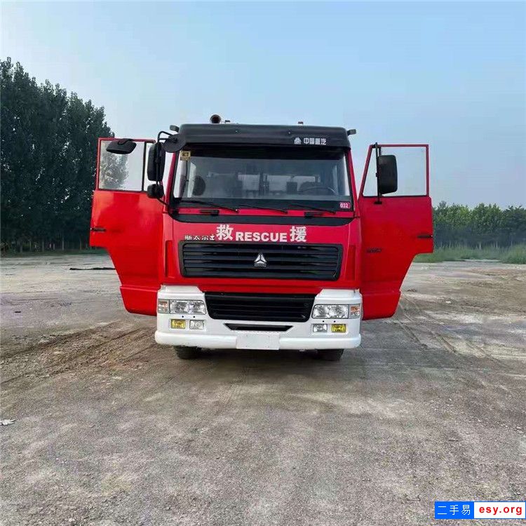 現(xiàn)車轉讓二手消防車 水罐泡沫兩用消防車