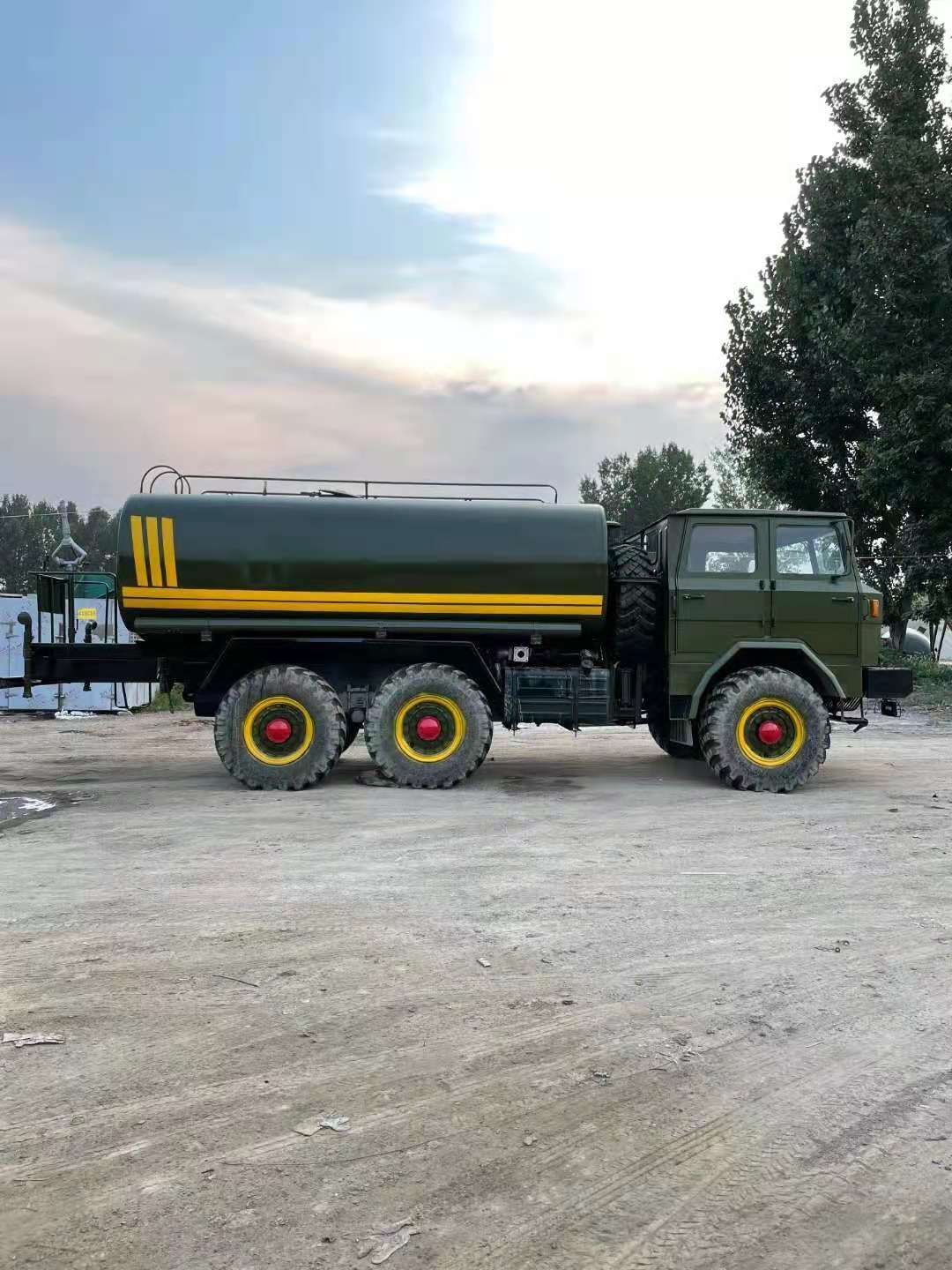 現(xiàn)車出售二手灑水車 抑塵車 工地運(yùn)水車