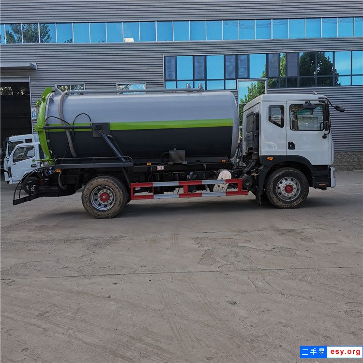 現(xiàn)車出售二手吸污車 真空吸污車