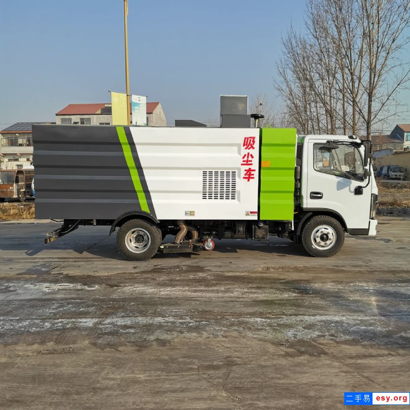 廠區(qū)吸塵清掃車 多功能掃路車 二手掃路車