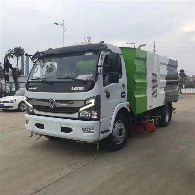 現(xiàn)車出售二手掃路車 廠區(qū)清掃車