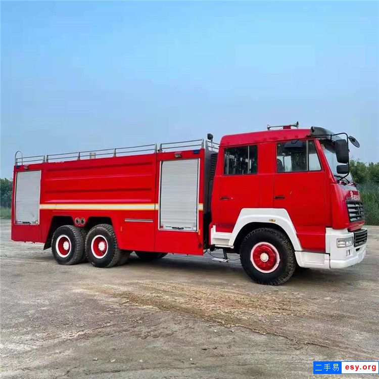 現(xiàn)車轉讓二手消防車 水罐泡沫兩用消防車