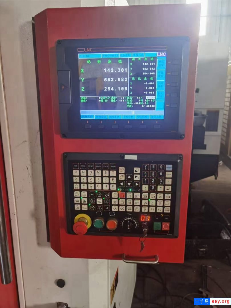 18年盛峰870精雕機(jī)，寶元628A系統(tǒng)，BT30主軸7.5kw 24