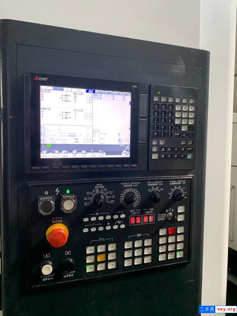 V1165三線軌加工中心，三菱M80A系統(tǒng)，三軸45寬滾柱線軌，直連主