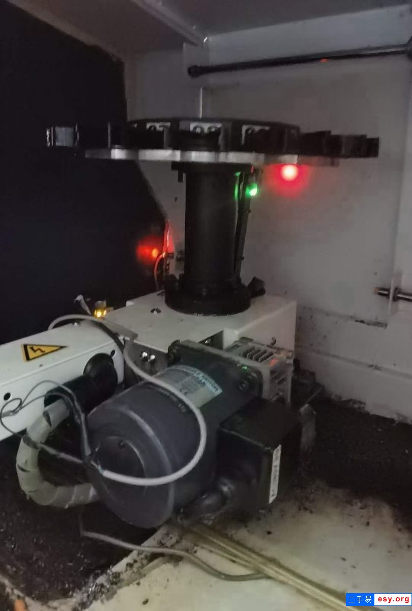 18年盛峰870精雕機(jī)，寶元系統(tǒng)，BT30主軸7.5kw 24