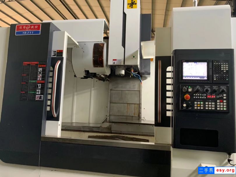V1165三線軌加工中心，三菱M80A系統(tǒng)，三軸45寬滾柱線軌，直連主