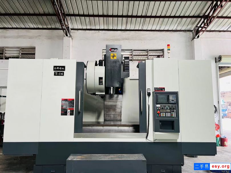 牧野SNC640石墨機 HSK A63主軸30000轉(zhuǎn) 帶20把伺服刀