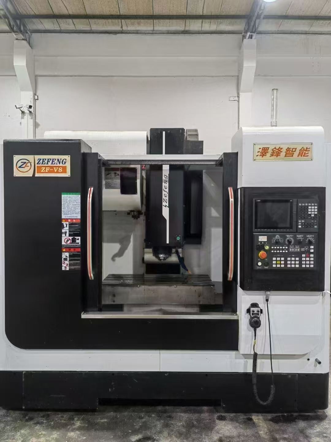 特價雙胞胎勝宏650精雕機，新代21ma系統(tǒng)