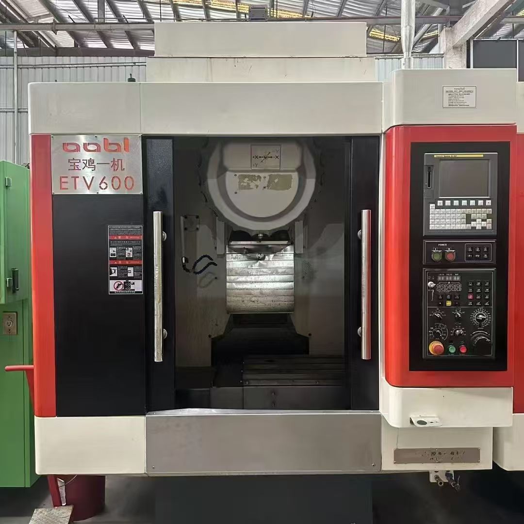 佳富JF-966加工中心機(jī)，三菱M80系統(tǒng)，三軸45滾柱導(dǎo)軌