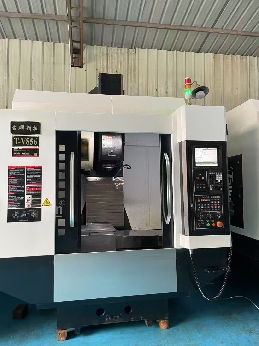 金科870精雕機(jī)，新代21ma系統(tǒng)，ER32強(qiáng)力主軸7.5千瓦2400