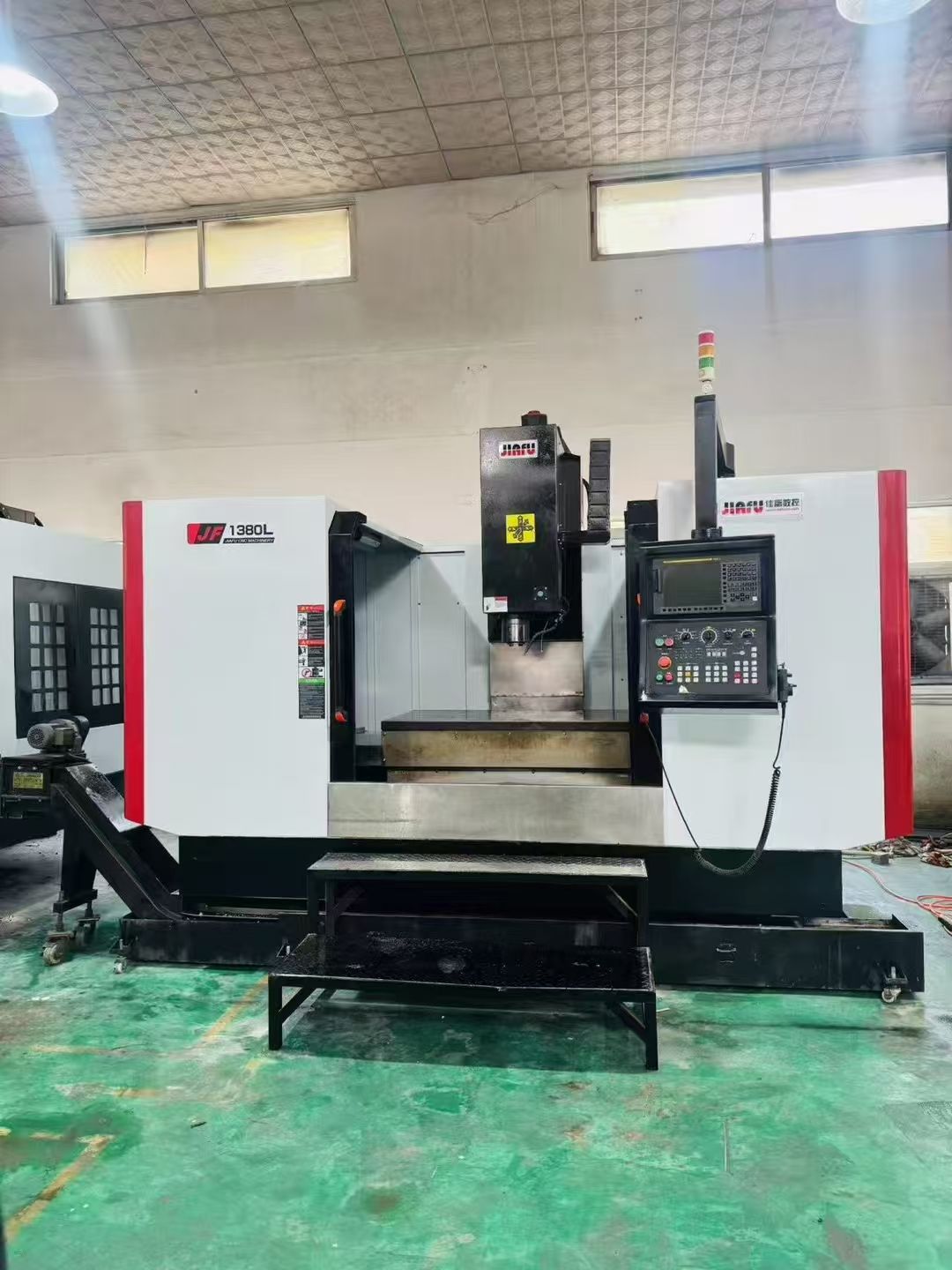 2024年出廠 炬名JMV-1270加工中心機，三菱M80系統(tǒng)