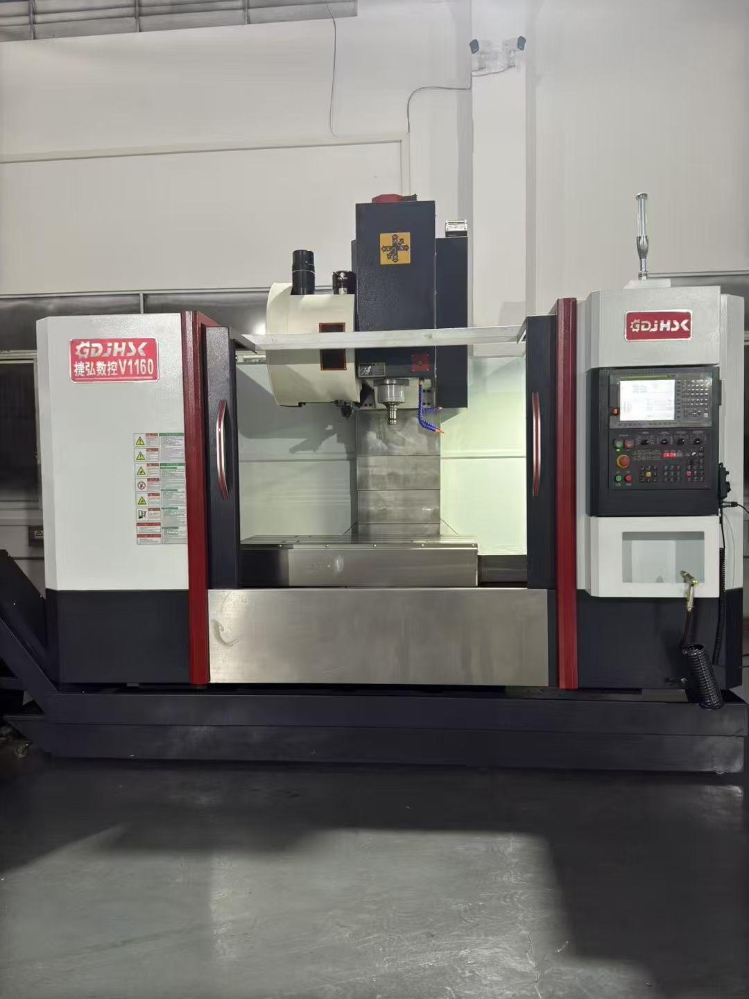 準(zhǔn)新捷鴻VMC-1160加工中心3臺(tái),FANUC*系統(tǒng),