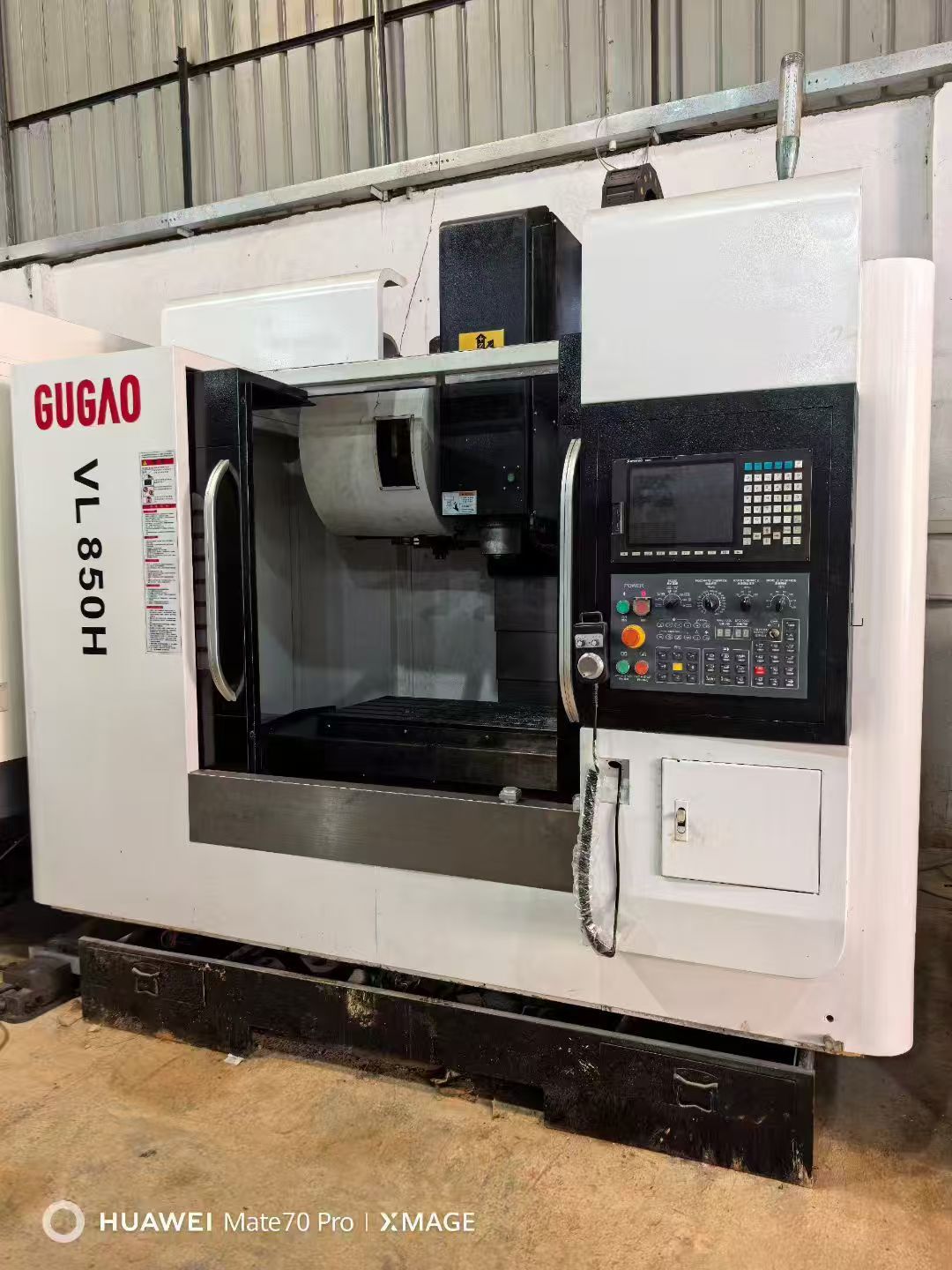 特价乔地650,主轴功率7.5KW,BT30.24000转 新代21M