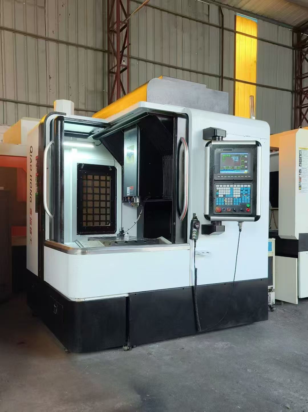 双胞胎宝佳850两线一硬加工中心,三菱m70a系统