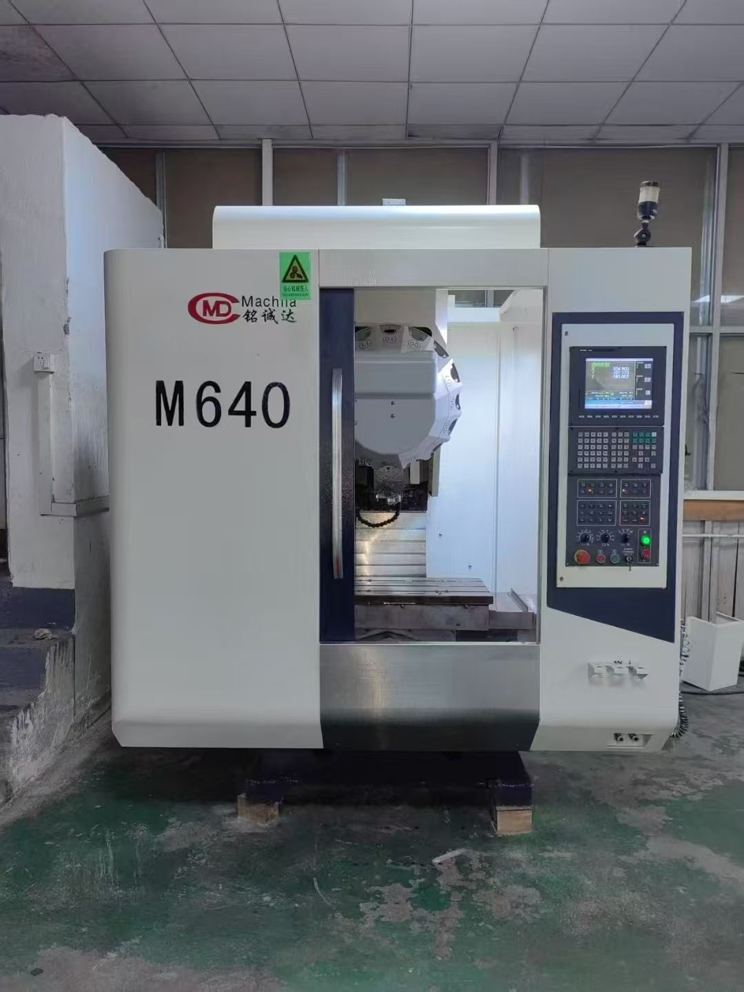 雙胞胎勝宏650精雕機，新代21ma系統(tǒng)