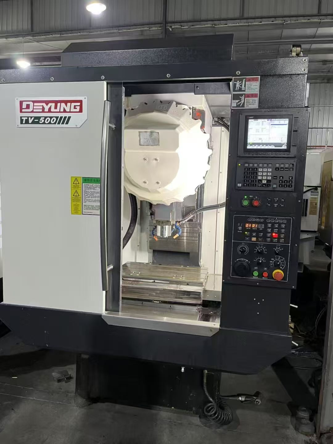 20台最高性价比超合NC-SL640CH钻攻中心,艾普升床身三菱m80